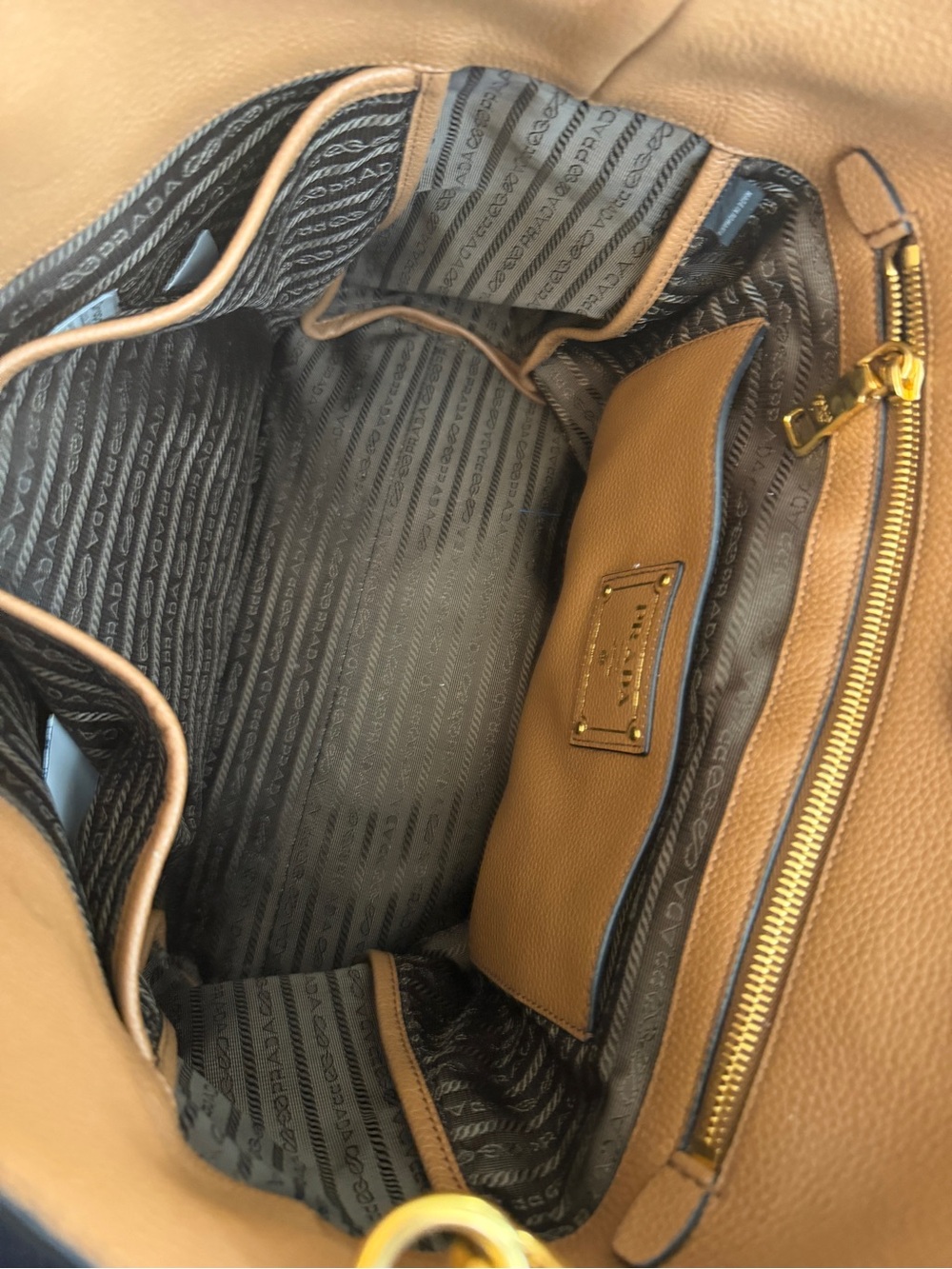 Prada Large Shoulder Bag Vitello Phenix Caramel Leather Tote - Picture 9 of 10